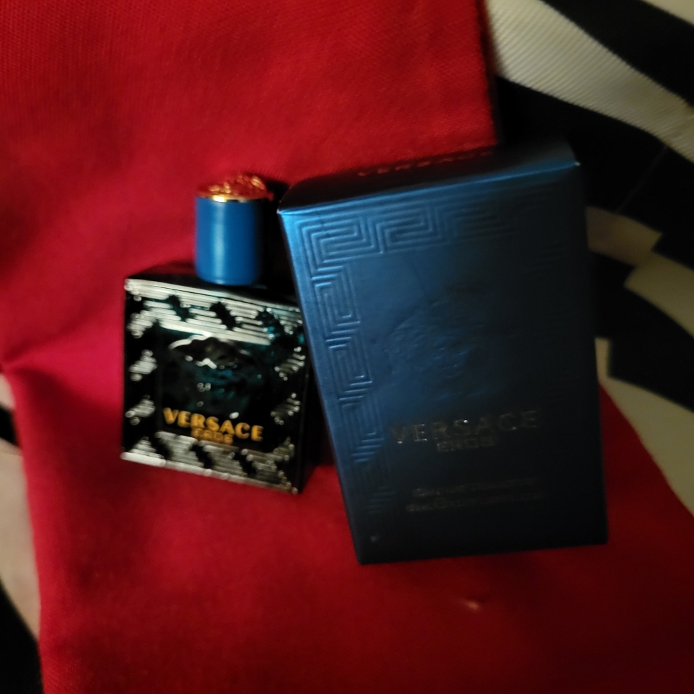 Men's Cologne (VERSACE EROS) - Picture 6 of 6